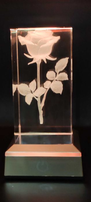 Вечна 3D Гравирана Роза в Кристал - Персонализиран Коледен Подарък