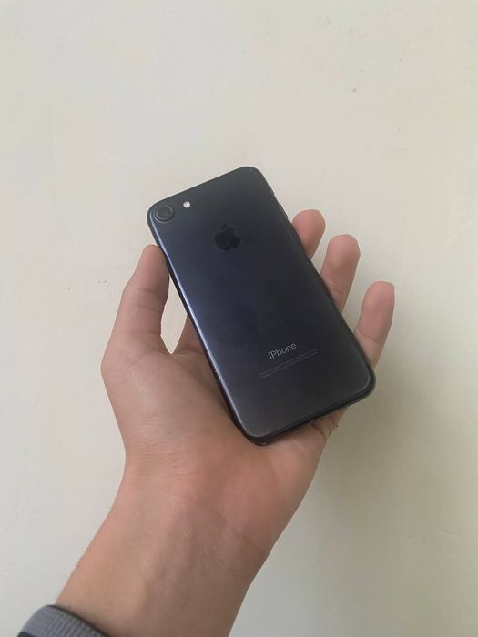 Iphone 7 32 GB sotiladi Айфон 7 32гб срочно продаю