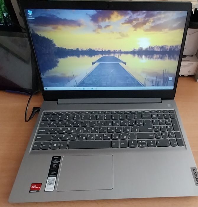 Продам, Ryzen 3500u, 8gb,256gb ssd,vega 7 2gb