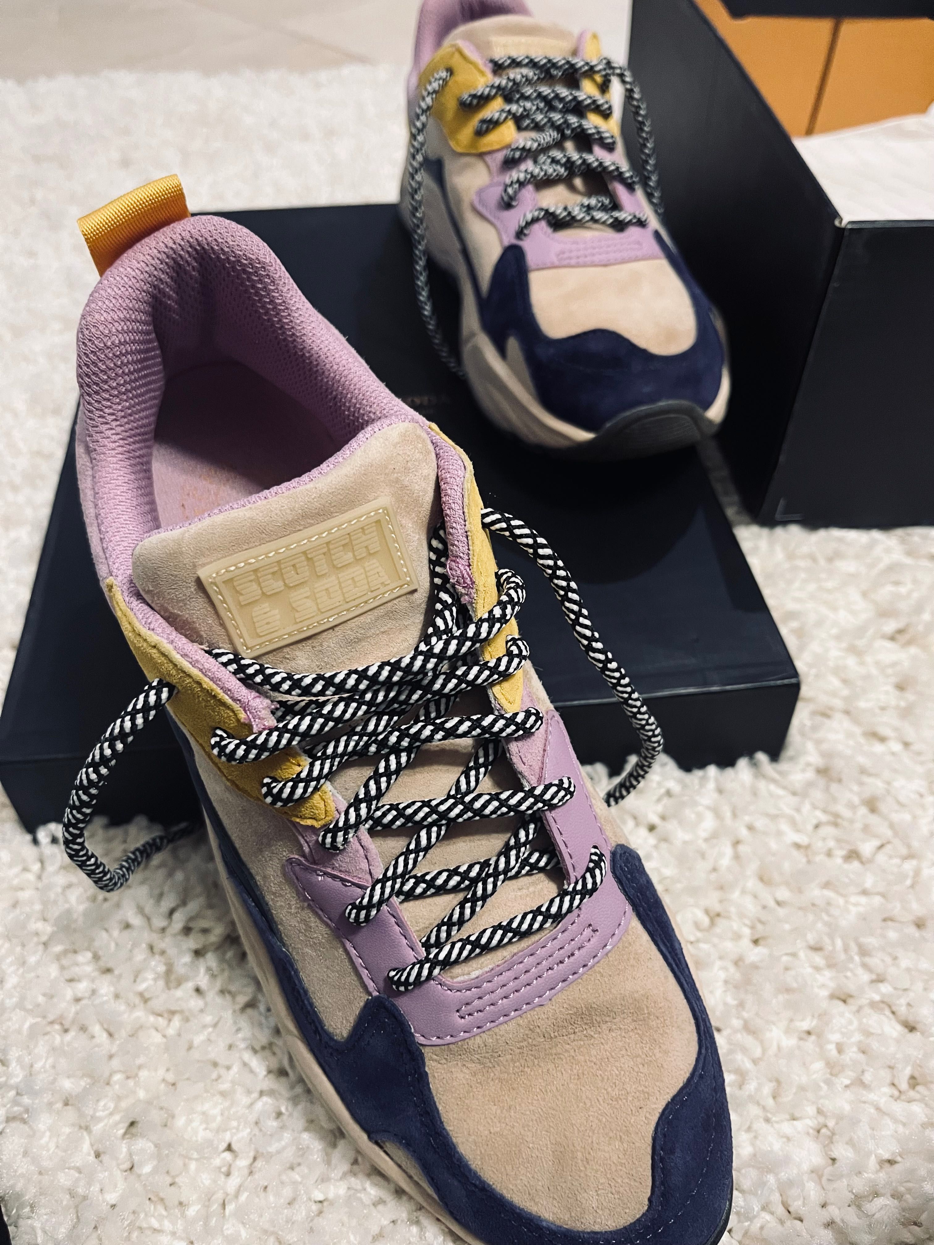 Сникарси Scotch & soda