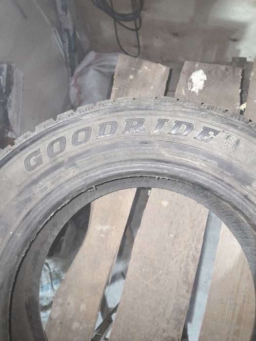 Продам шины в хорошем состоянии 15