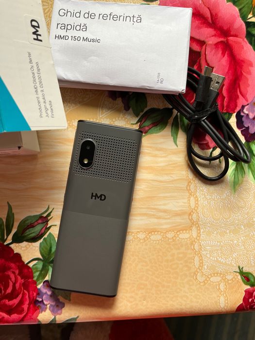 Telefon cu butoane HMD