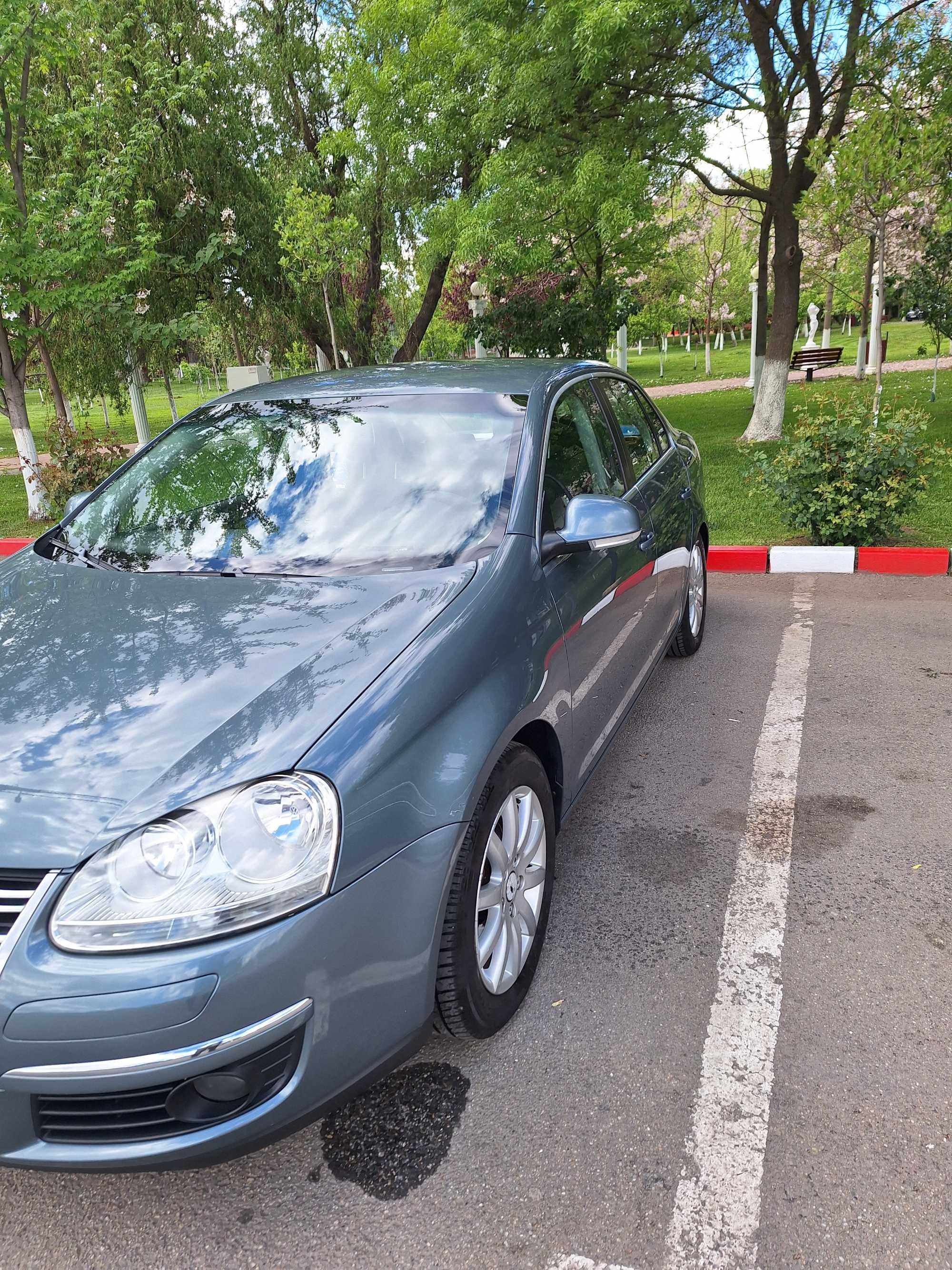 Vand Volkswagen Jetta stare impecabila, an fabricație 2009