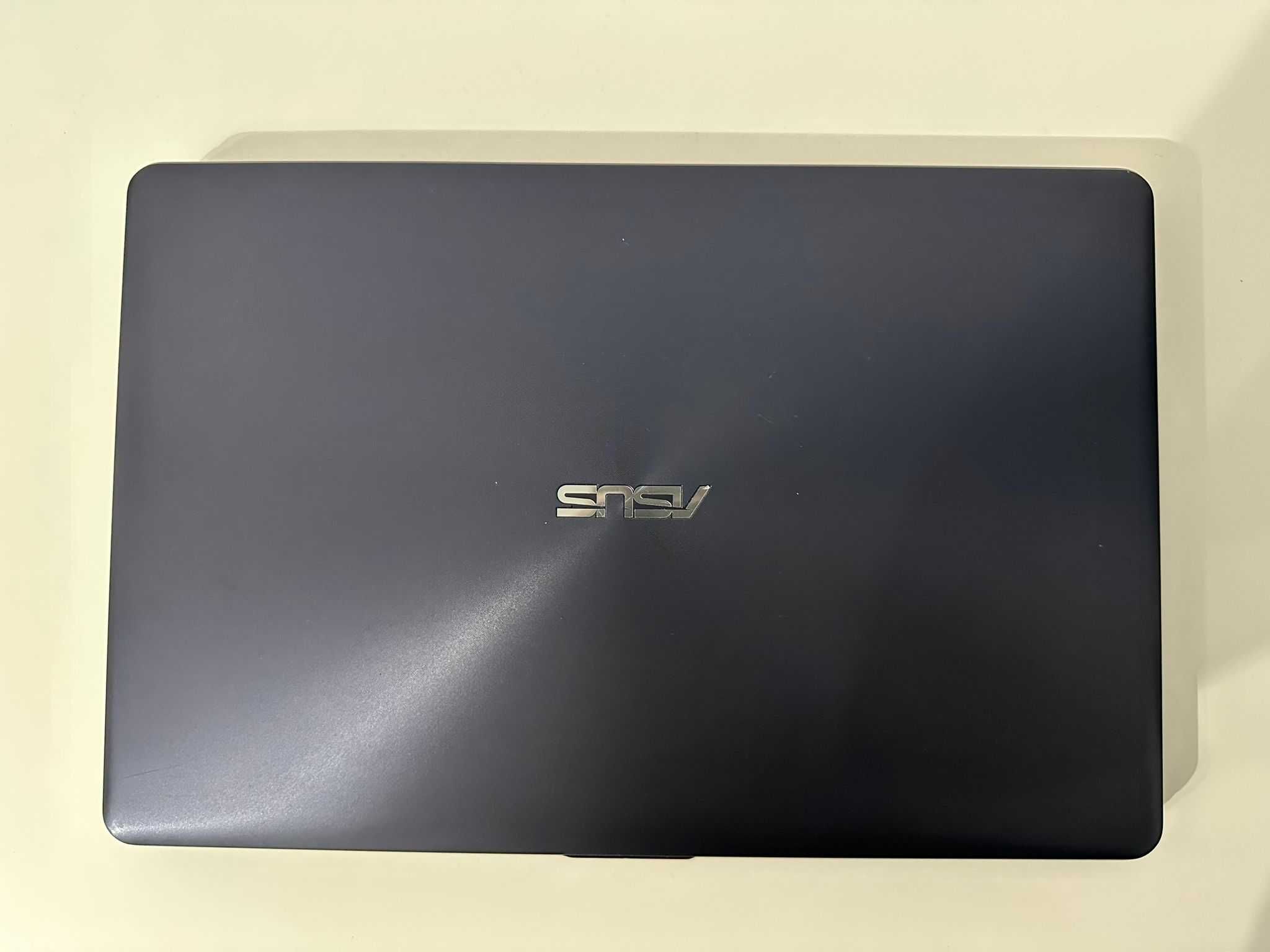 Laptop ASUS VivoBook X542UA-DM525