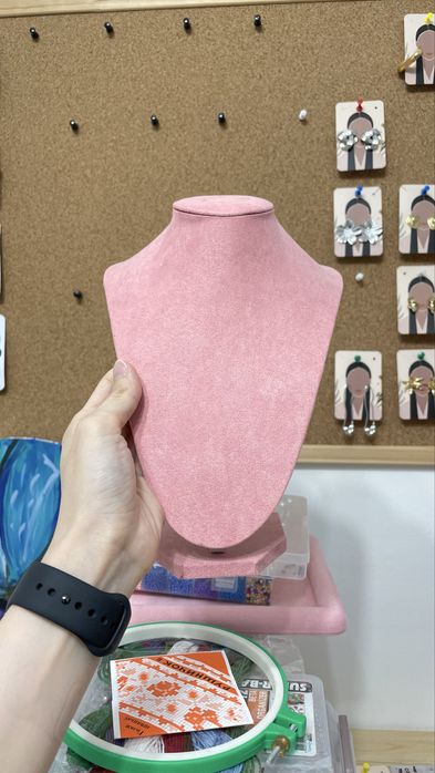 Продам бюст для украшений