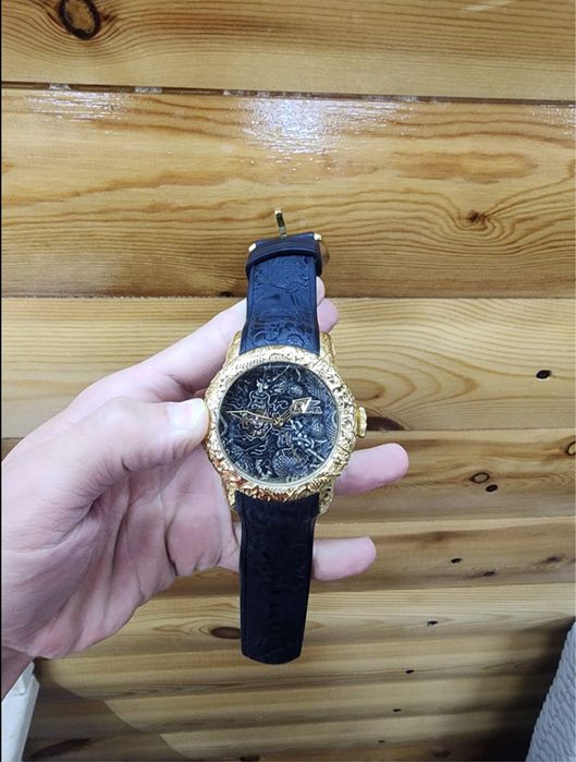 Продам часы Invicta