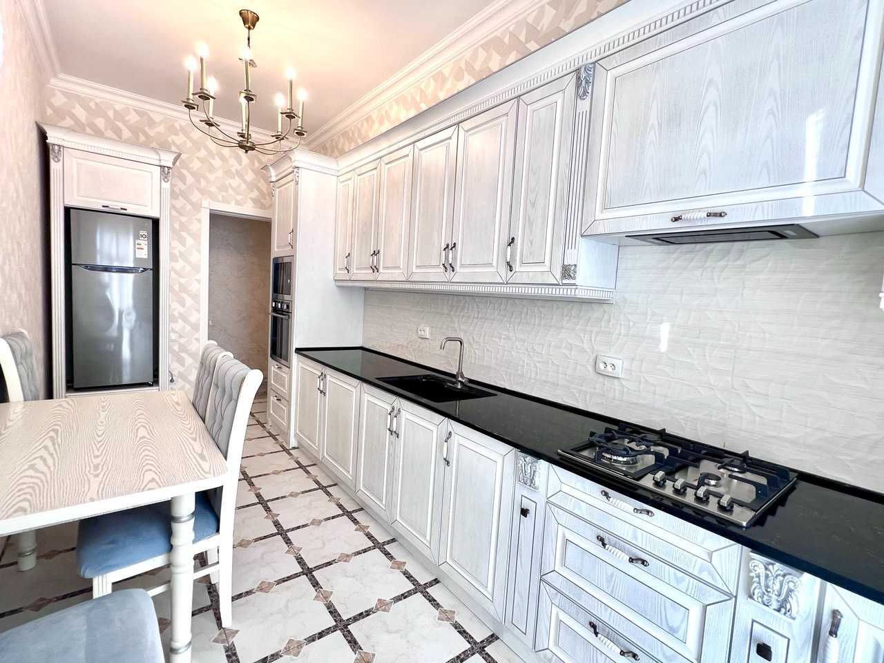 СВОЯ! Срочно! Продается 2 ком. 2/8/8 -72м, Паркентский -1,299$ за 1m2