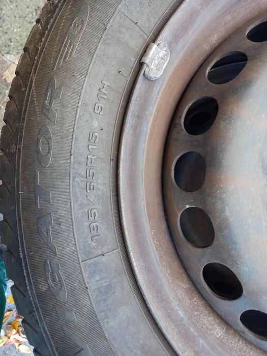 4 броя гуми с джанти 2023г