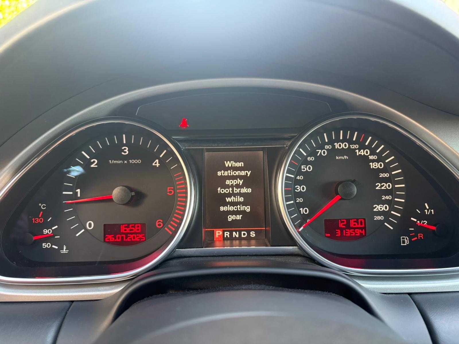 Audi q7  s-line  в перфектно състояние