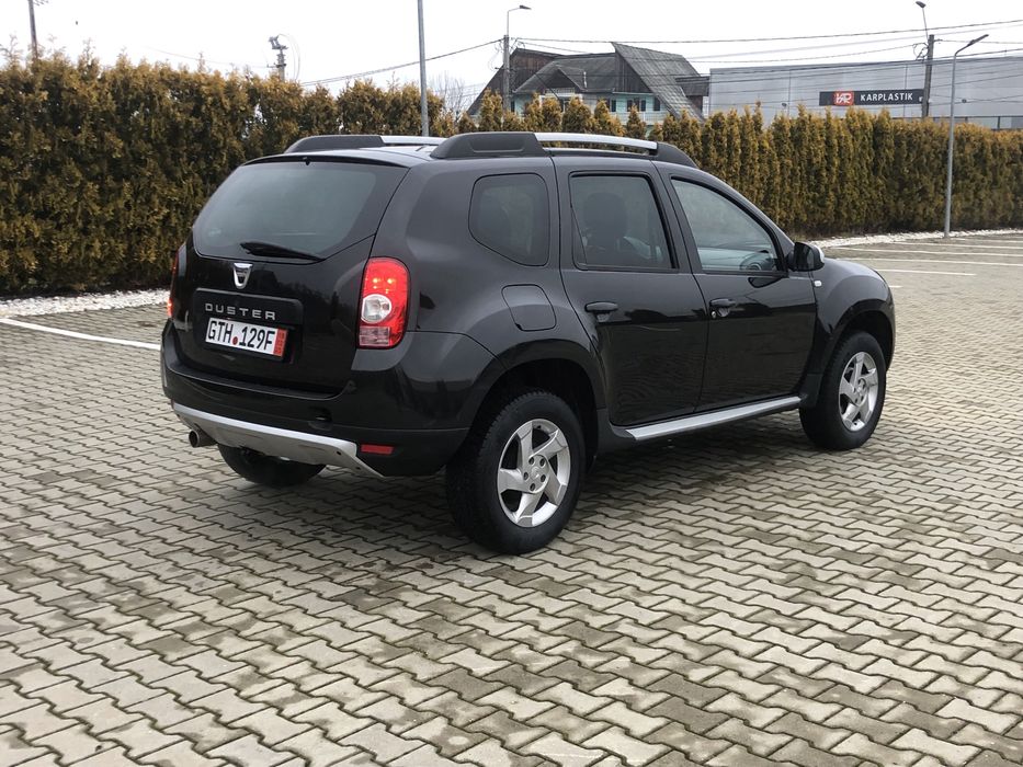 Dacia Duster an 2013 motor 1.6 16v benz+gaz de fabrica clima piele