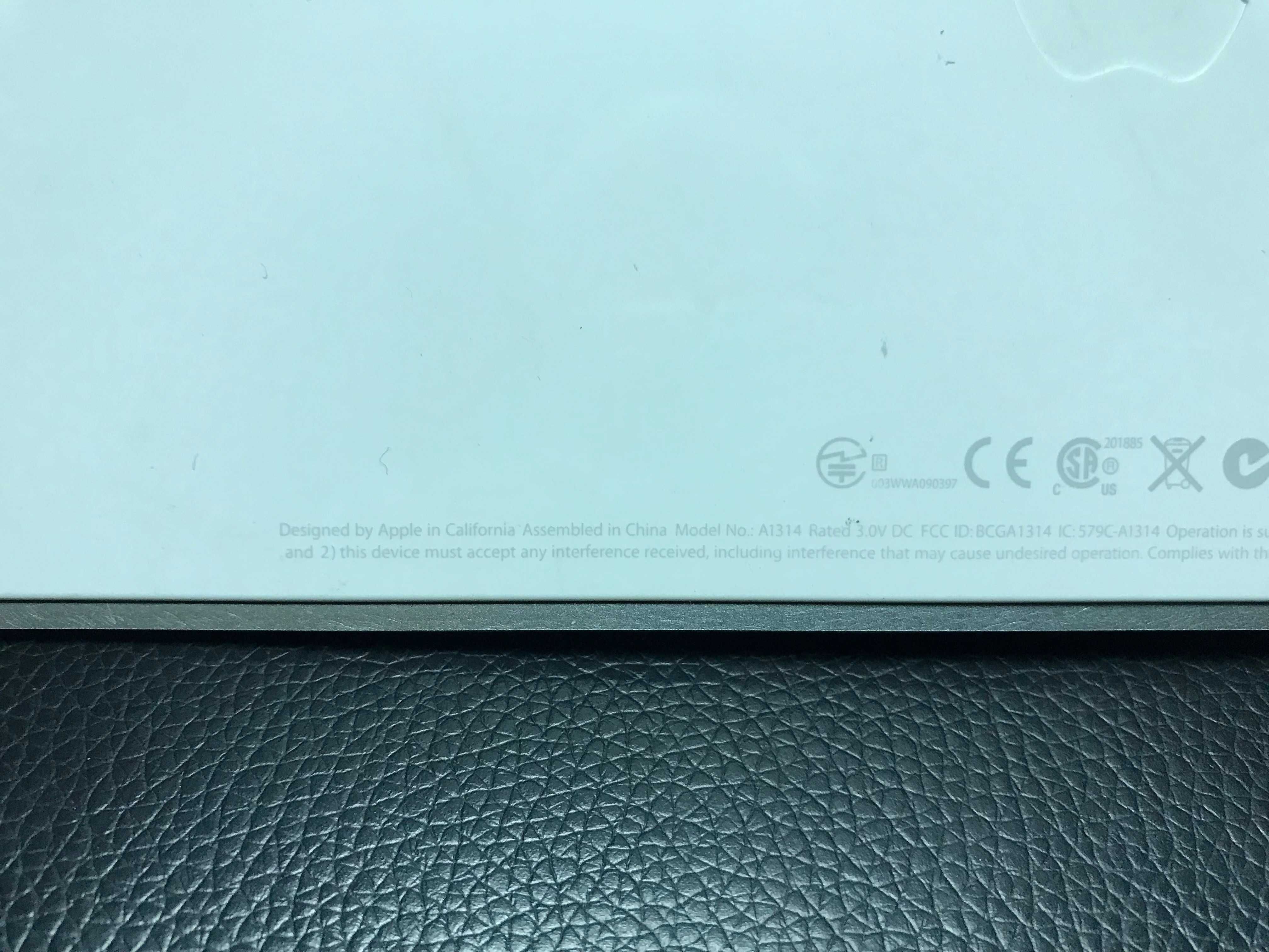 Комплект оригинални безжични клавиатури и мишки на Apple