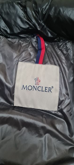 Geaca moncler maya neagra lucioasa originala