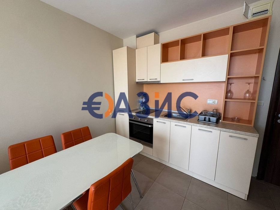 Продава се Тристаен апартамент в Несебър - 87 кв.м за 2194 €/кв.м - Снимка #3