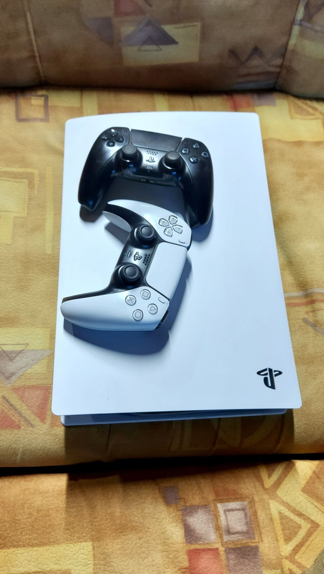 Продам  playstation 5 в идеальном состоянии
