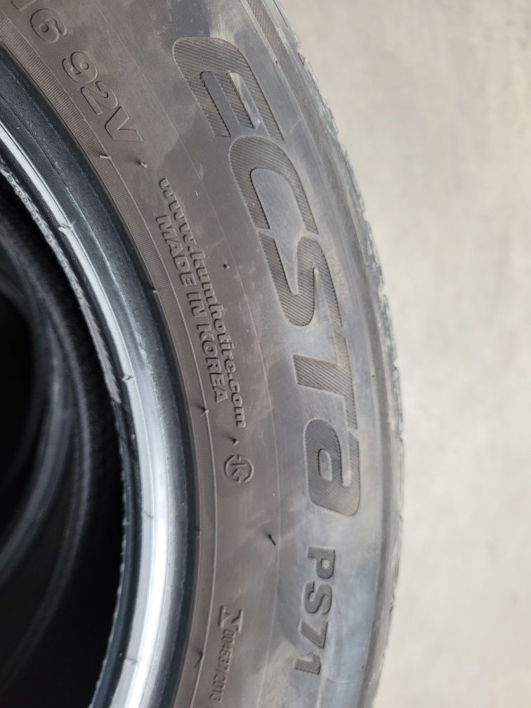Vând set 4 anvelope vară Kumho 205/60 R16