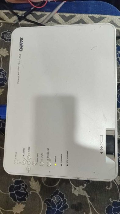 Продам проектор Sanyo