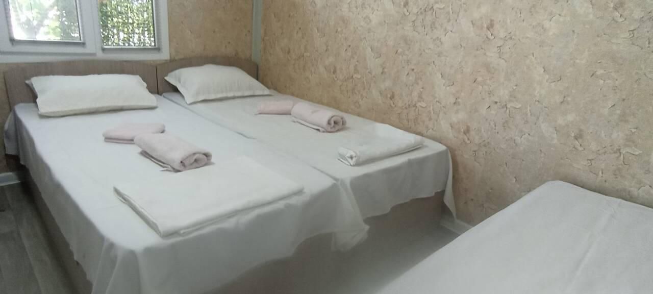 Парцел с 5 Бунгала за продажба в кв. Каменар в гр. Поморие