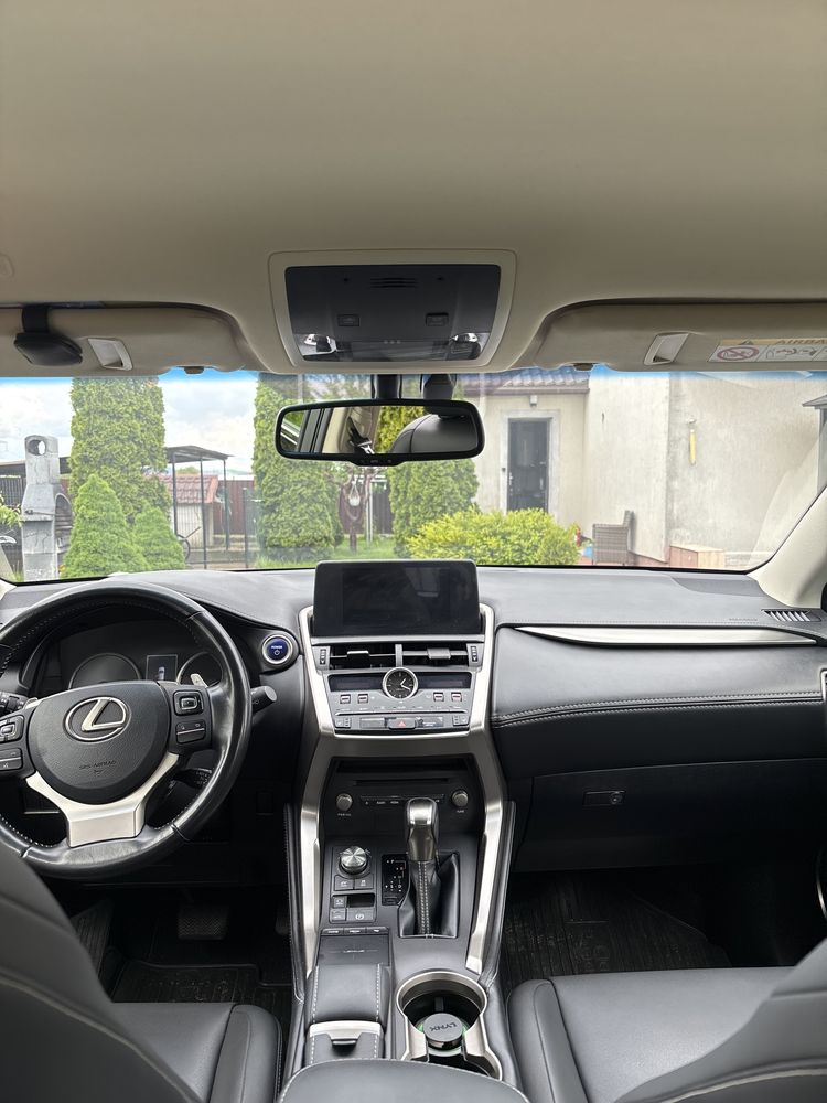 Lexus NX300H an 2018
