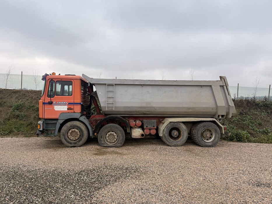 Basculanta  MAN  8x4