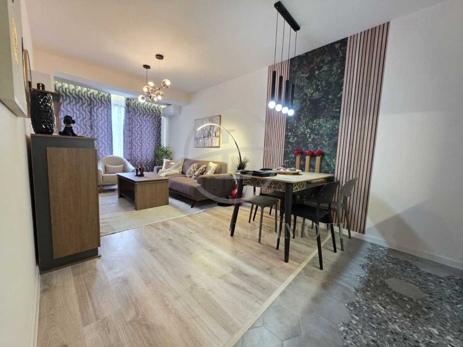 Продава се Тристаен апартамент в Пловдив, Кършияка - 61 кв.м за 2755 €/кв.м - Снимка #2