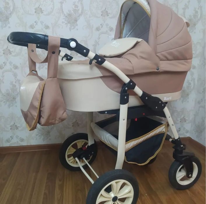 Коляска в идеальном состоянии.