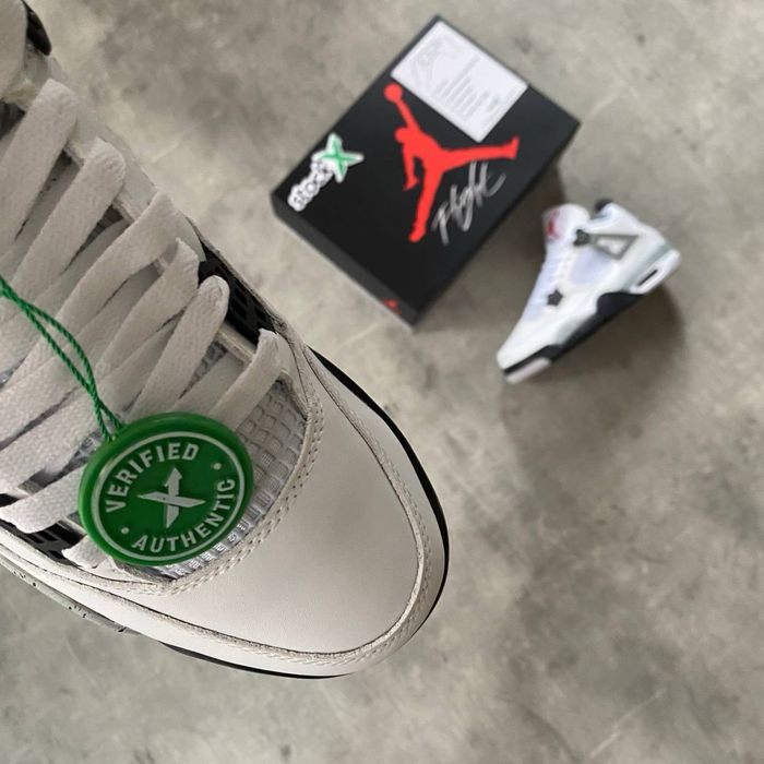 Air Jordan 4 Retro “White Cement”