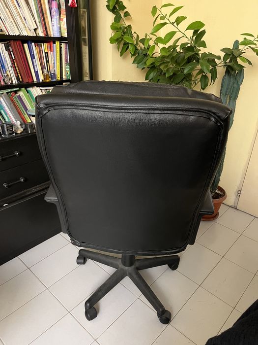 Директорски президентски работен стол кожен ергономичен офис геймърски