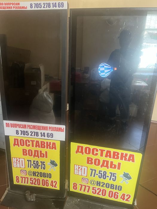 Видео панель стойка  рекламная