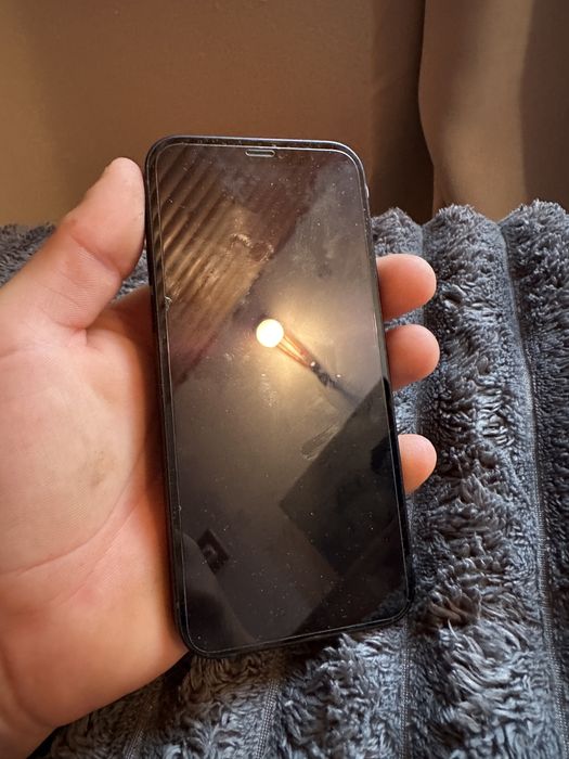 Vand iphone 12 in stare buna de functionare neverloked