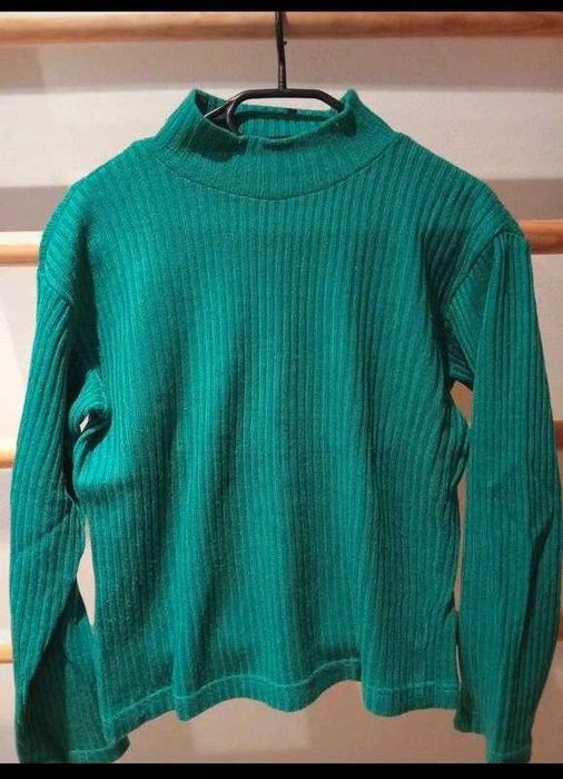 Pulover elegant cu guler înalt