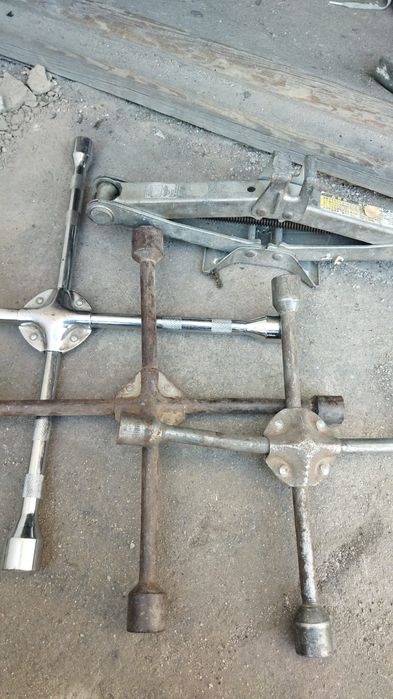 Балонник 3 штук.