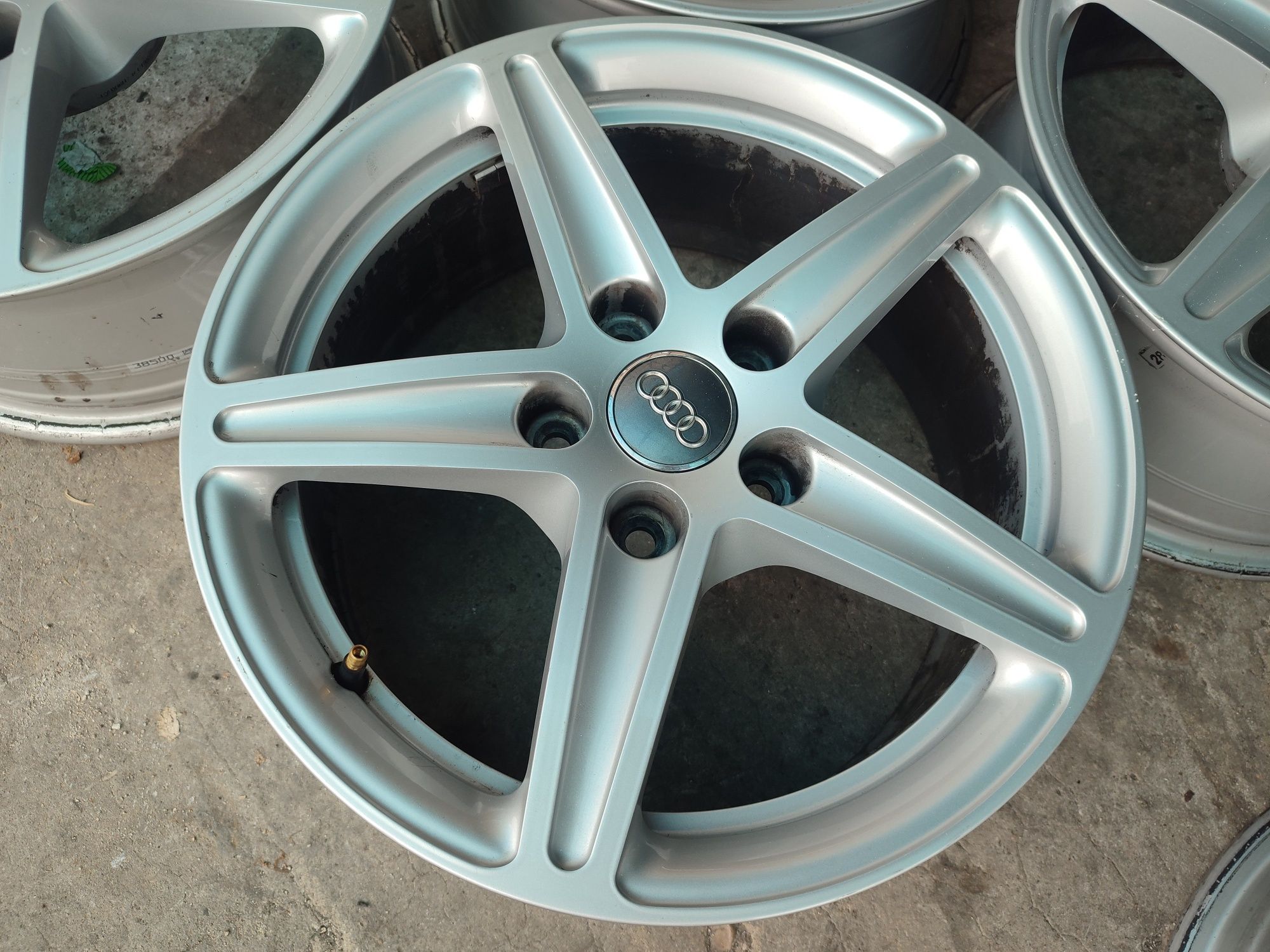 16" оригинални алуминиеви джанти за Audi A4/A3/Vw/Skoda.