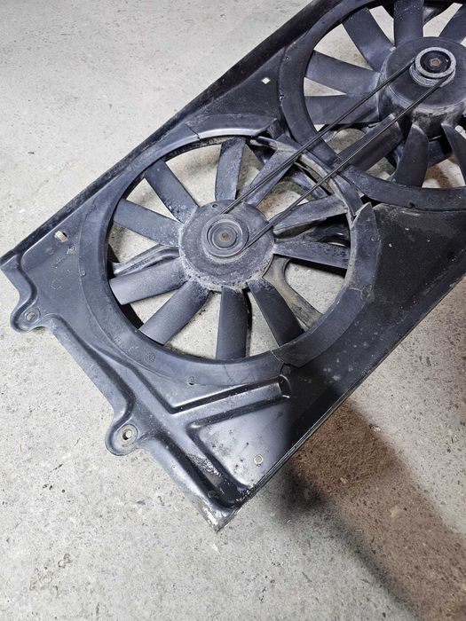 Ventilator racire radiator original Volkswagen Passat B4