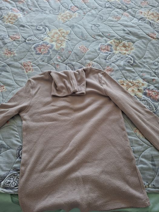 Срочно продам блузку, кофту