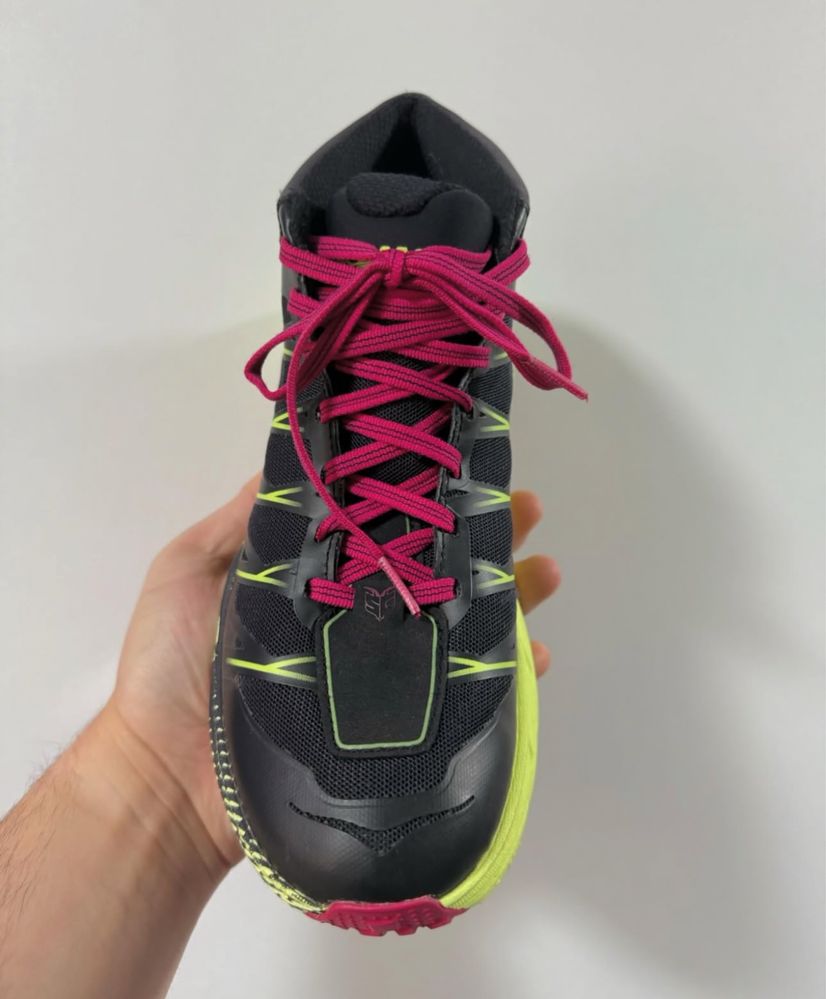 Hoka SpeedGoat Mid WP