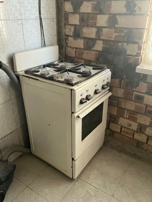 Газовая плита 4 конфорки + духовка СССР