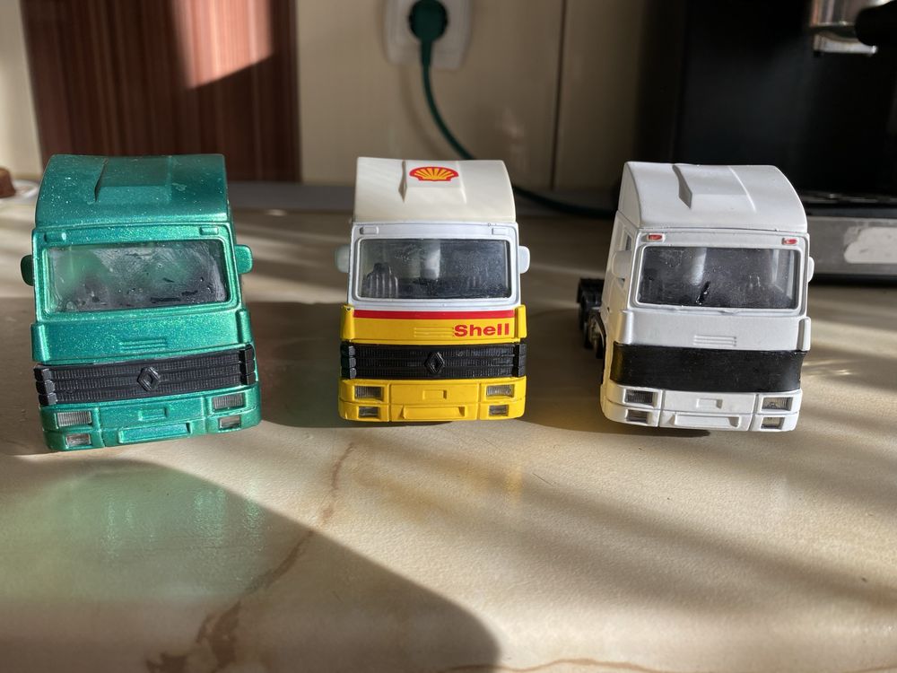 Vand lot camioane scara 1:50