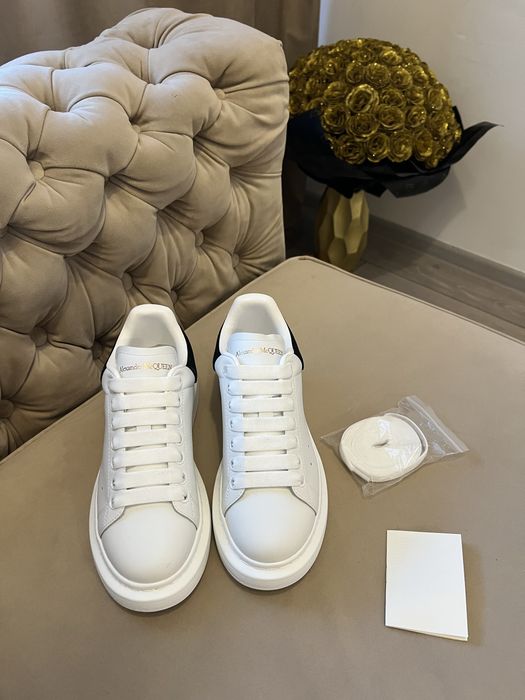 Alexander Mcqueen