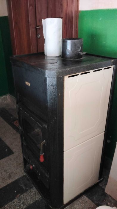 Печка на твърдо гориво с водна риза