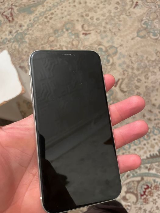 Продам или обменяю айфон хр