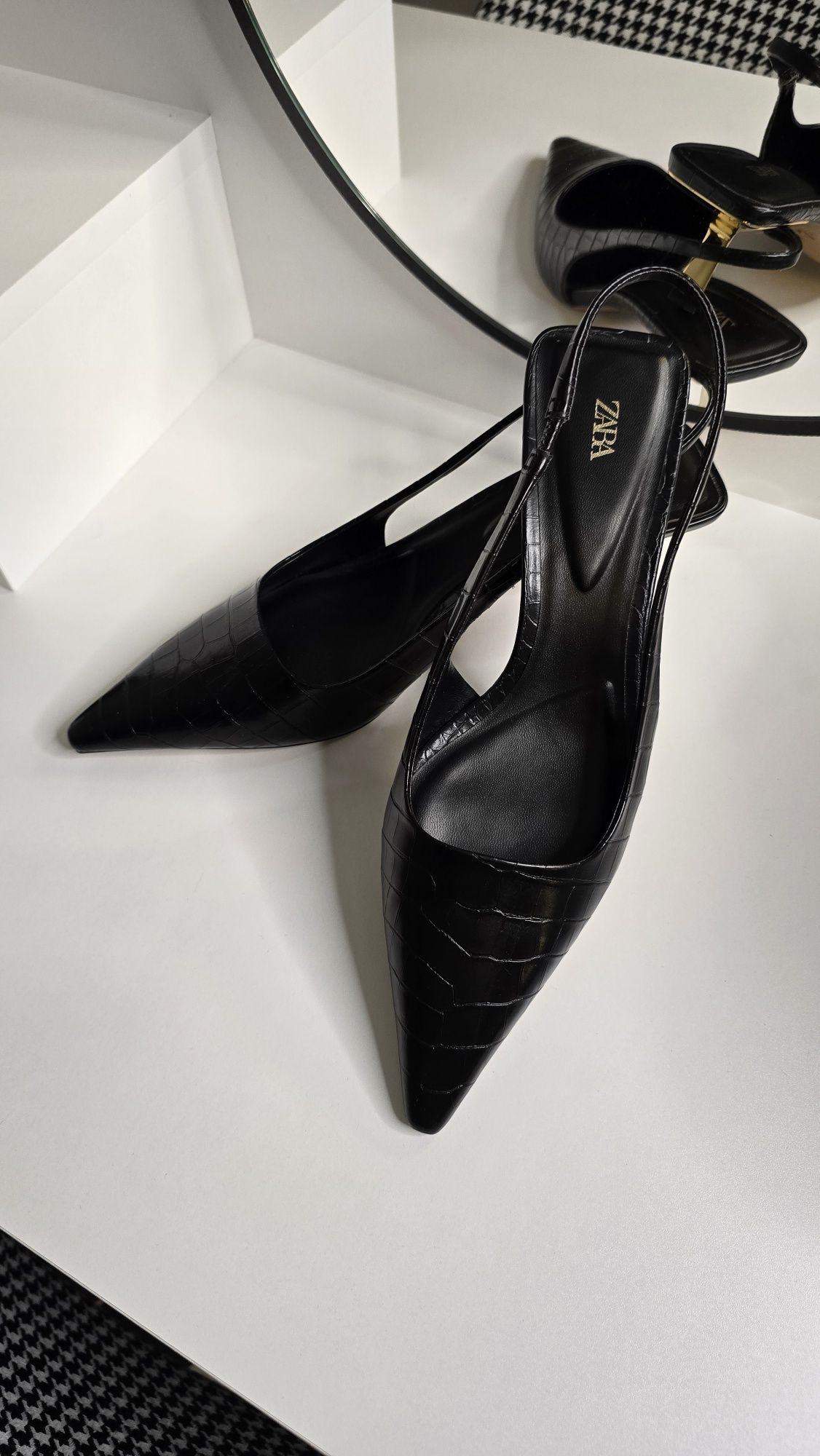 Обувки ZARA като нови