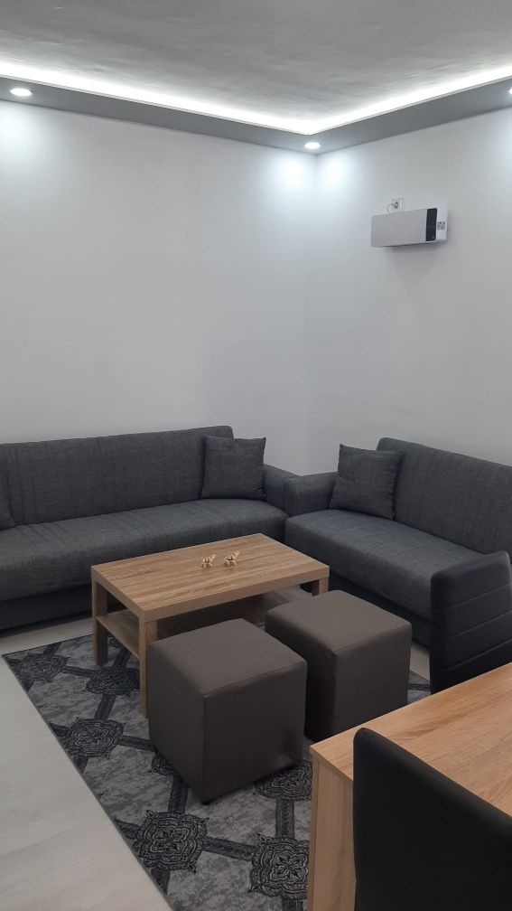 Дава се под наем Двустаен апартамент в Асеновград - 72 кв.м за 357 € - Снимка #1