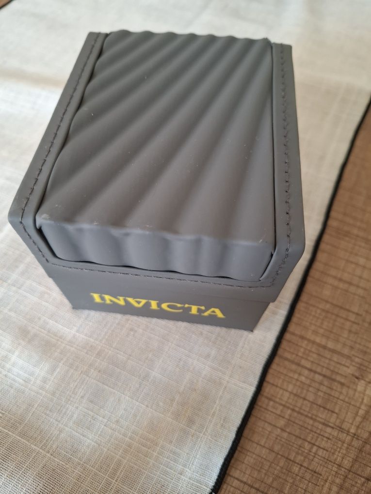 Мъжки часовник INVICTA