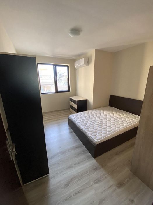 Дава се под наем Двустаен апартамент в Варна, Погреби - 58 кв.м за 375 € - Снимка #2