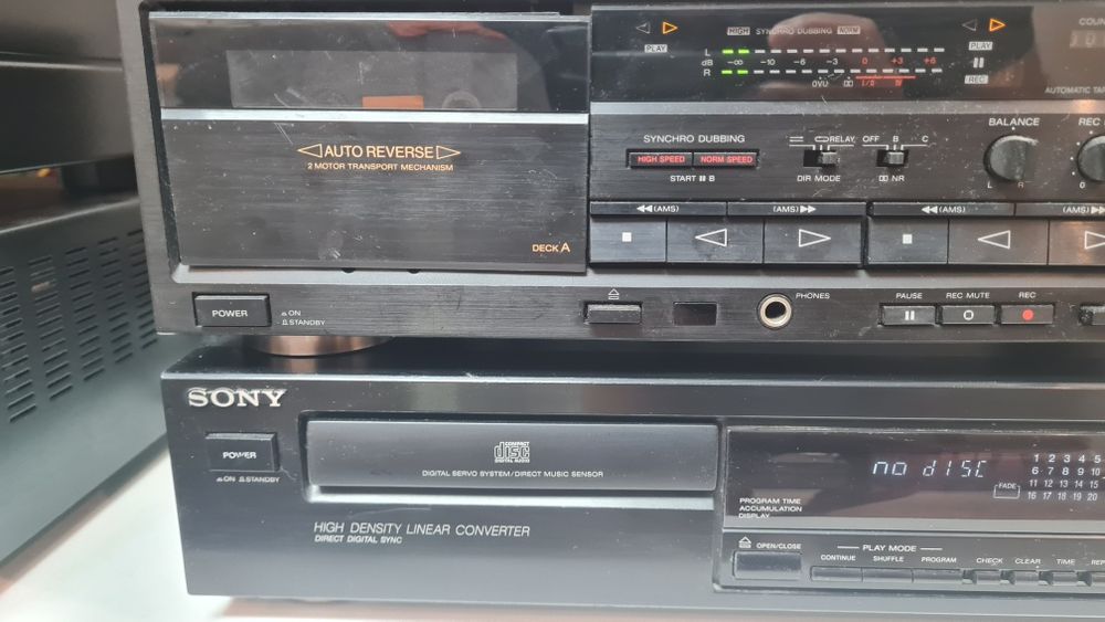 Vand deck și cd Sony Defecte