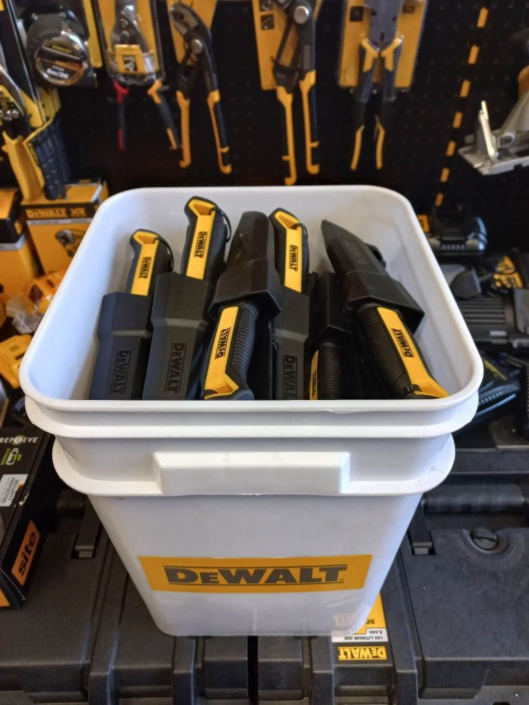 Dewalt Нож от неръждаема стомана 95мм