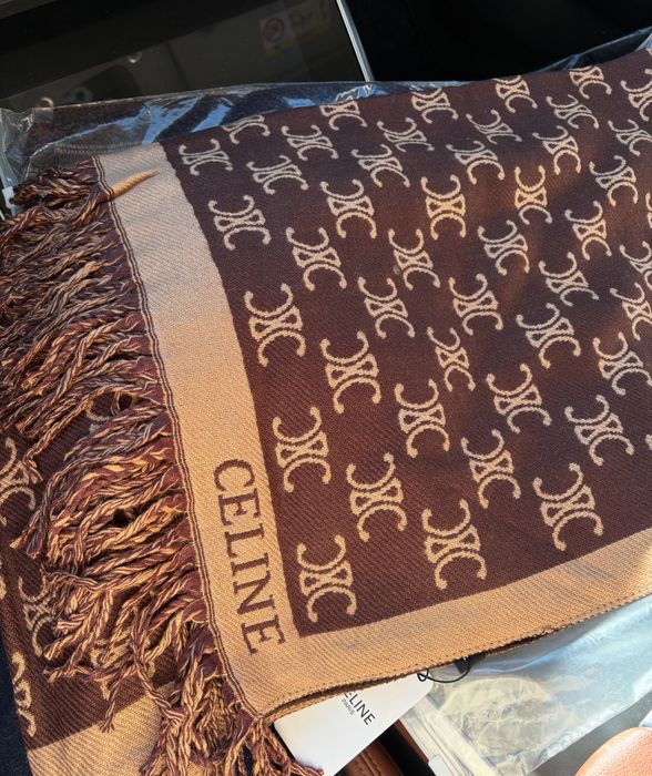 Шал celine-неразличим от отигинала