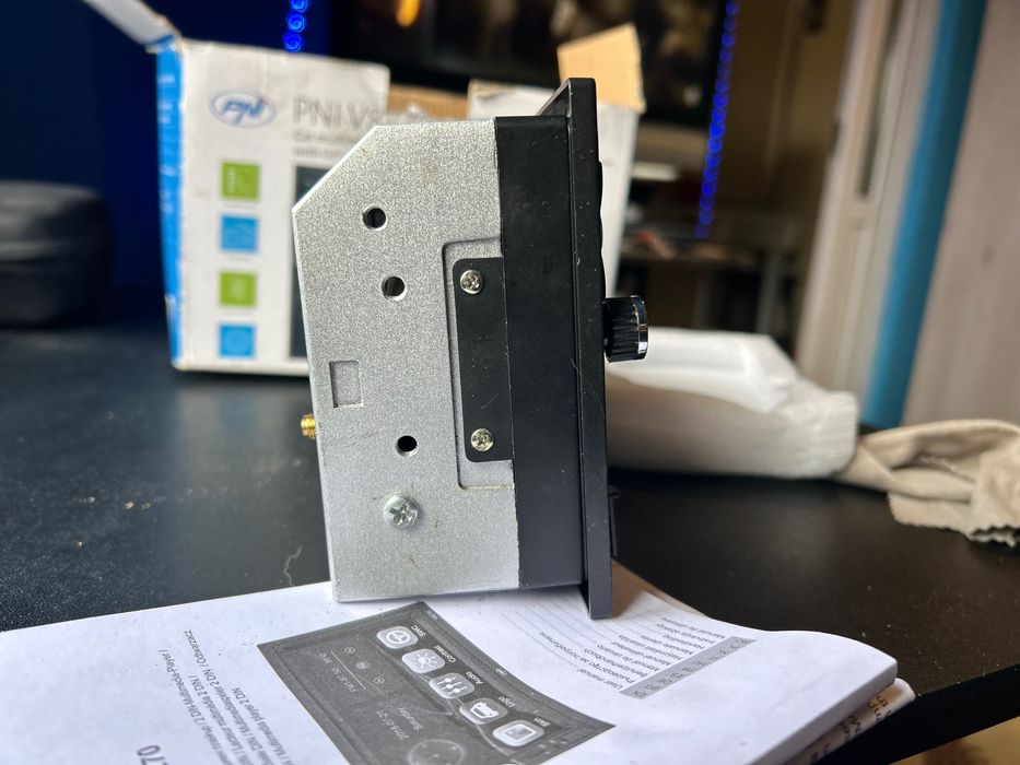 Casetofon auto cu navigatie