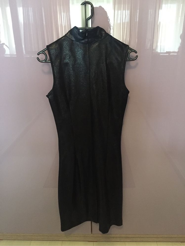 rochie neagra, imitatie piele, scurta, marime S