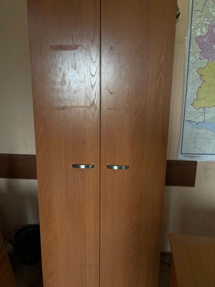 Продается шкаф с полками